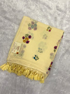 Handpainted flower bunch saree|off white|HPMC009