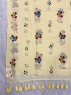 Handpainted flower bunch saree|off white|HPMC009