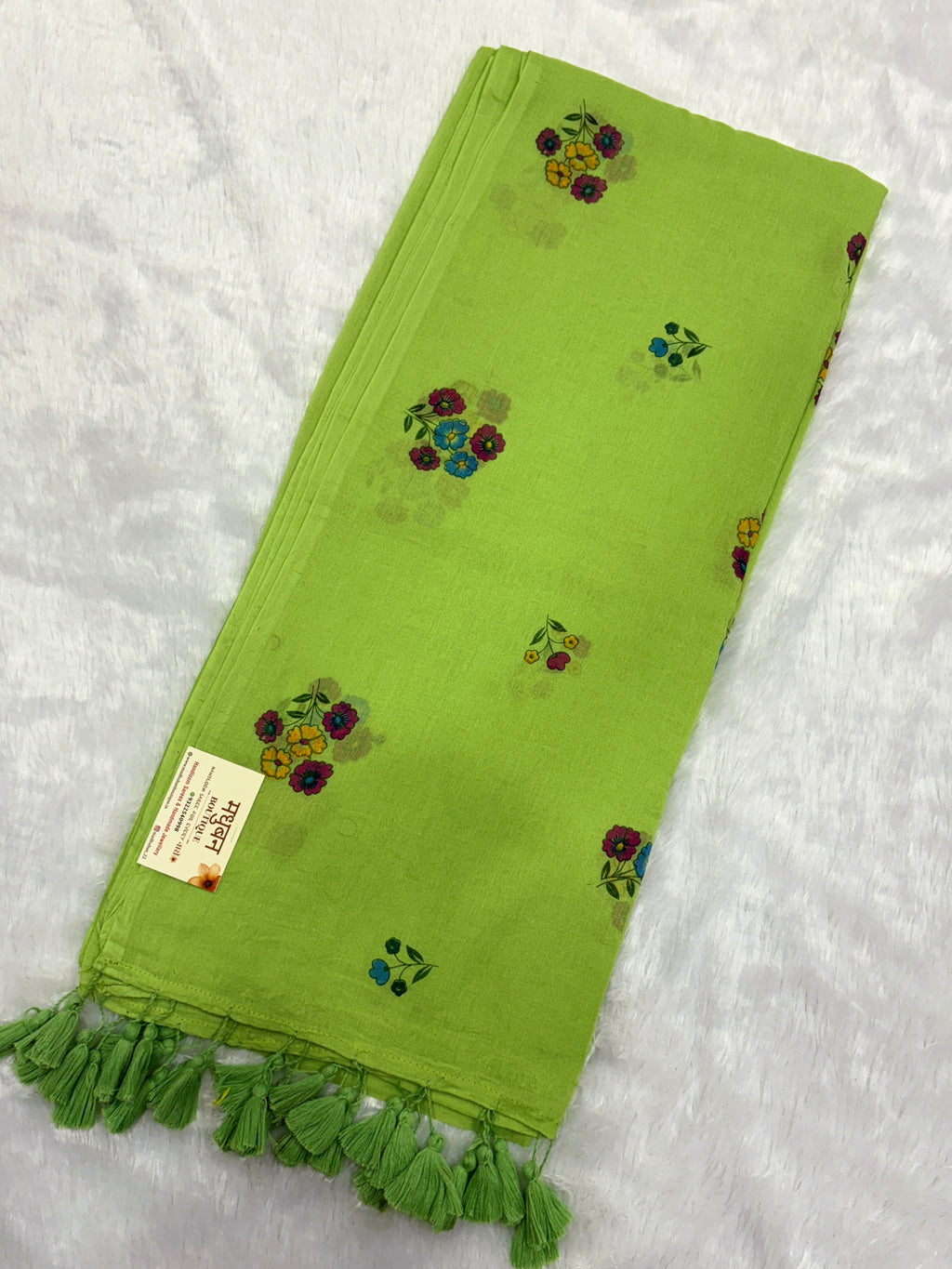 Handpainted flower bunch saree|Parrot green|HPMC012
