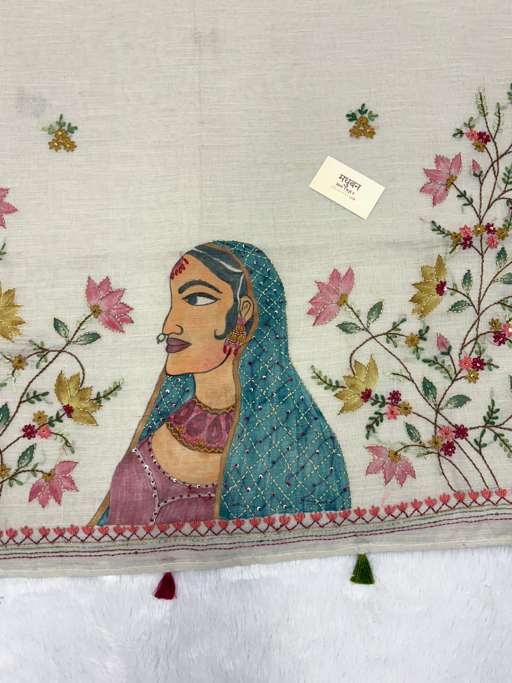 Lady face handpainted and hardwork linen saree|Grey|HPHWL003