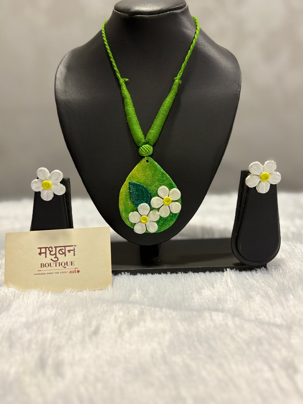 Polymer clay flower neckpiece| CJ001