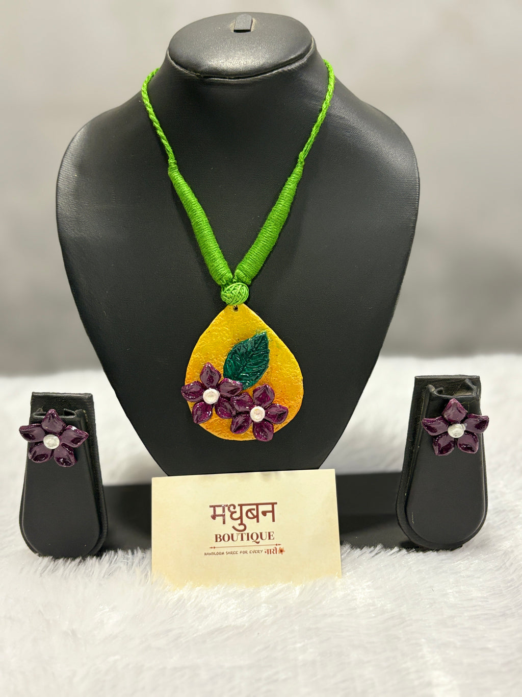 Polymer clay flower neckpiece| CJ002