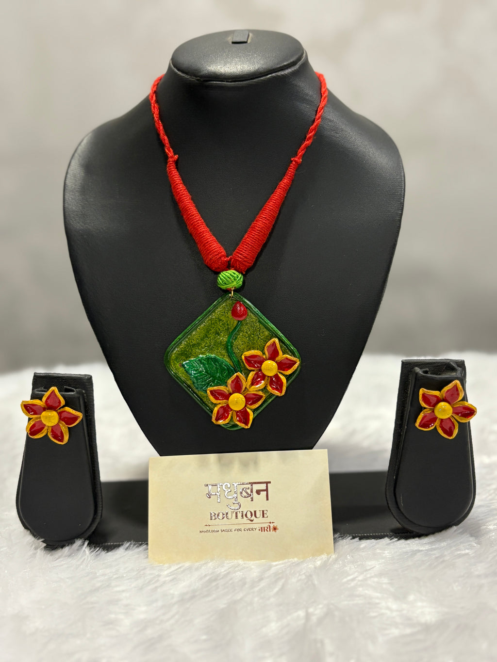 Polymer clay flower neckpiece| CJ003