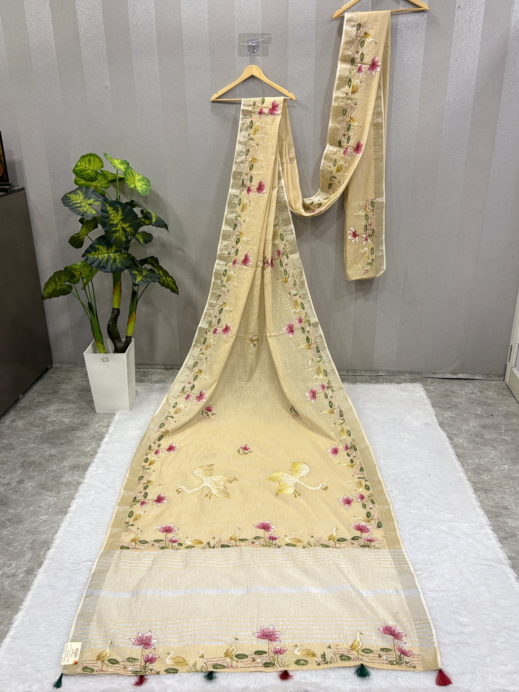 Swan handpainted and hardwork linen saree|Beige