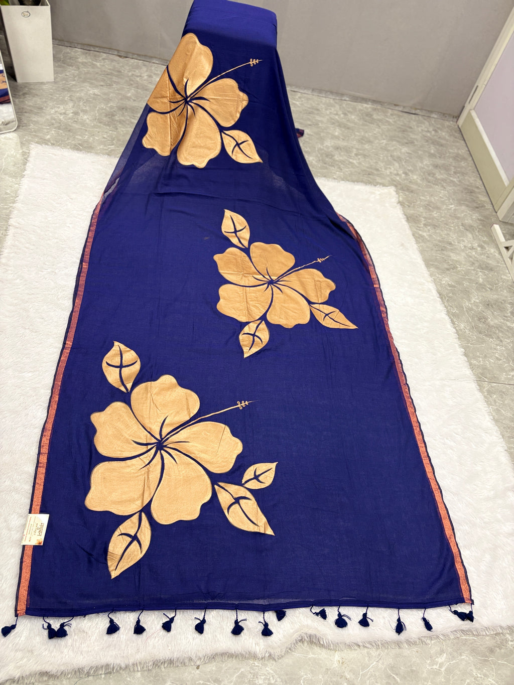 Handpainted big hibiscus mulcotton saree|Nevy blue|HPMC001