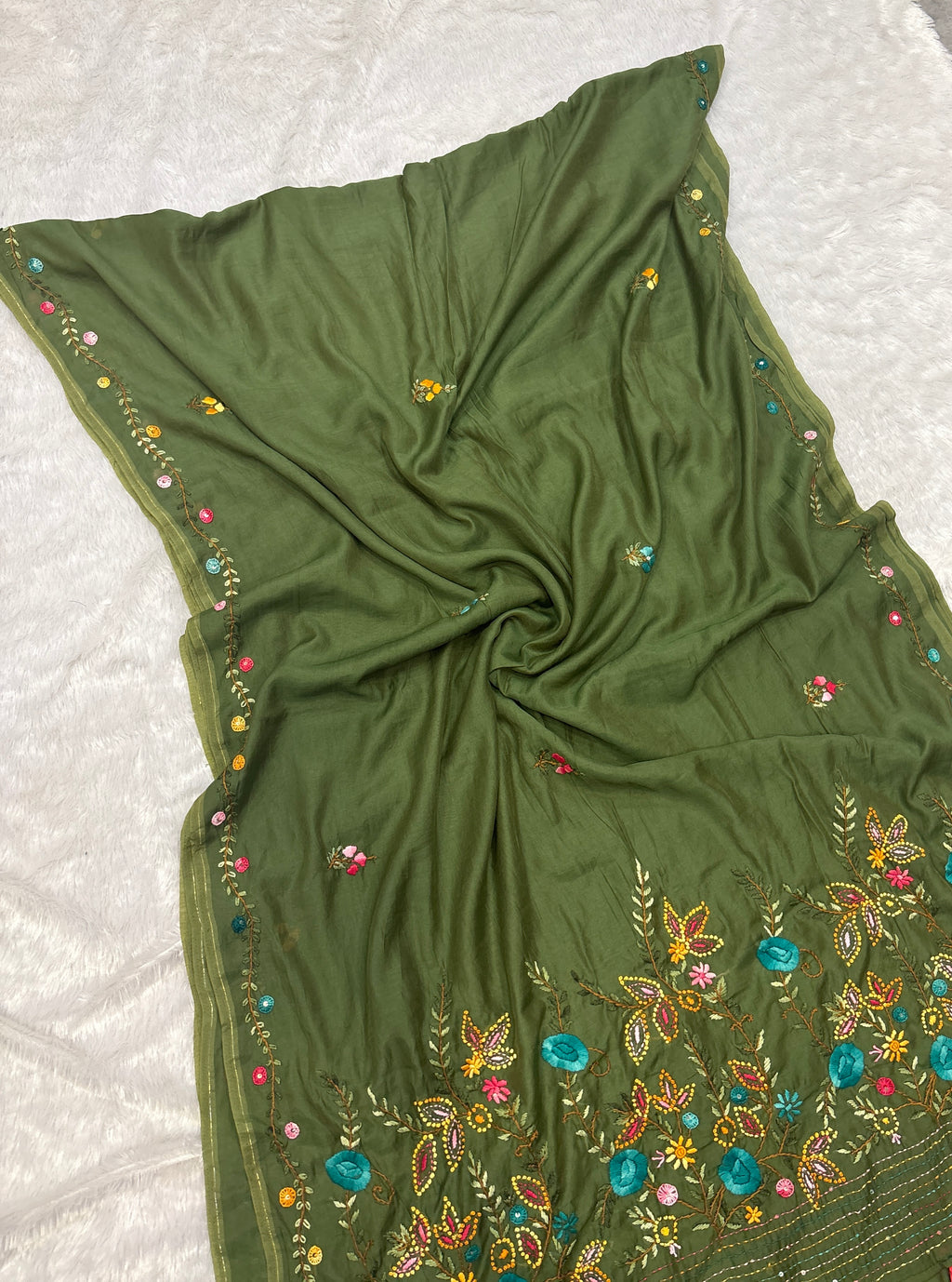 Flower garden mulchanderi saree| green