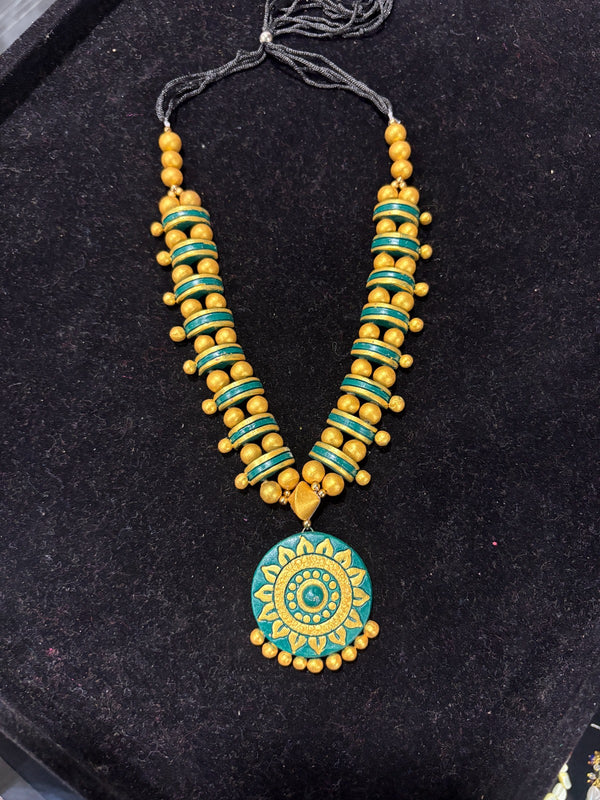 Turquoise Sunburst Handcrafted Ethnic Necklace